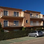 Oasis Parque Country Club