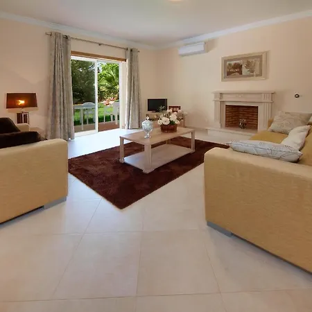 Oasis Parque Country Club פארק נופש 3*