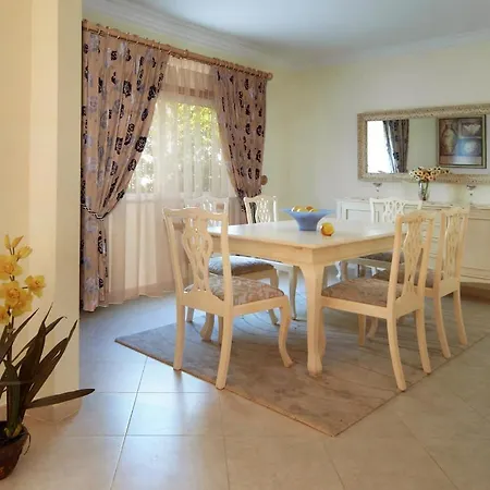 פארק נופש Oasis Parque Country Club 3*