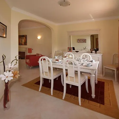 Oasis Parque Country Club Портіман