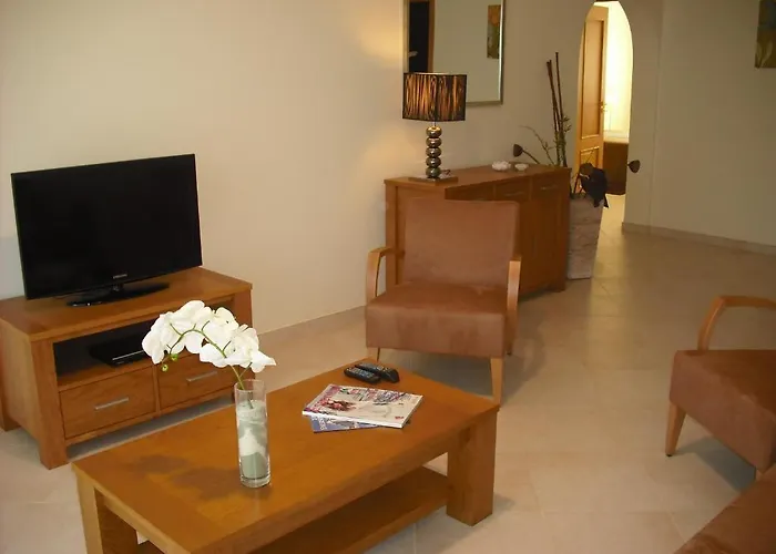 פארק נופש Oasis Parque Country Club 3*