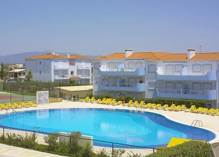 פארק נופש Oasis Parque Country Club 3*