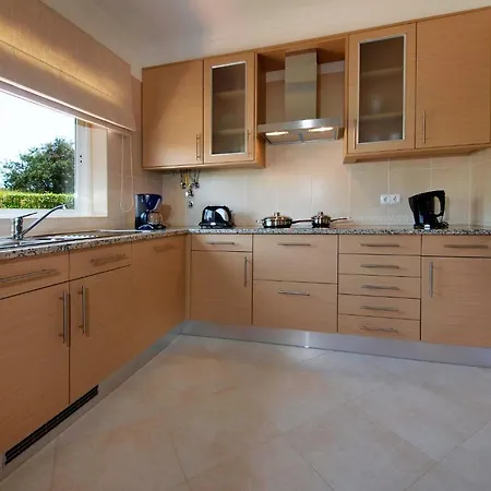 Oasis Parque Country Club