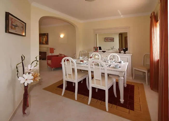 Oasis Parque Country Club بورتيماو