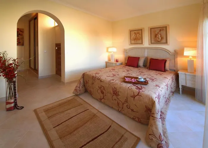 Oasis Parque Country Club 3* 波尔蒂芒