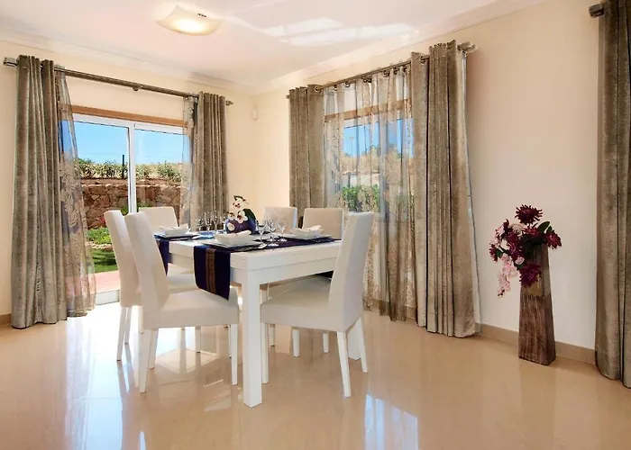 Oasis Parque Country Club 3*