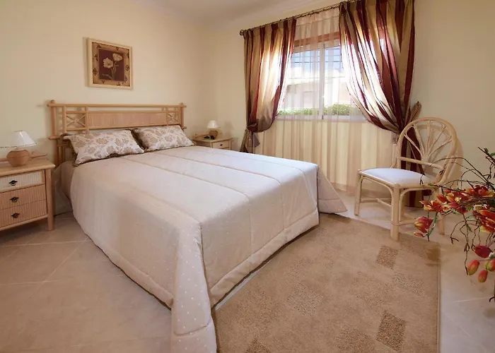 Oasis Parque Country Club