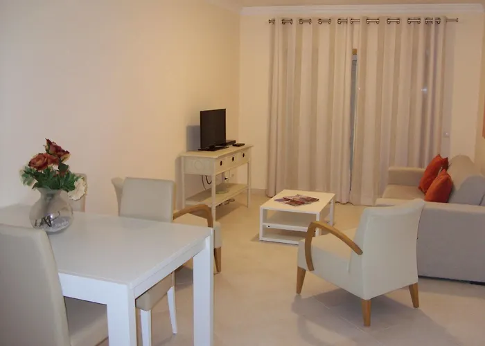 Oasis Parque Country Club 3* Portimao