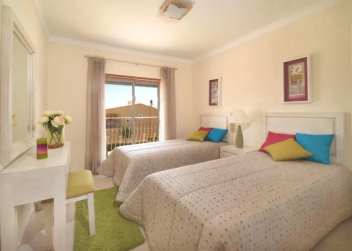 Oasis Parque Country Club